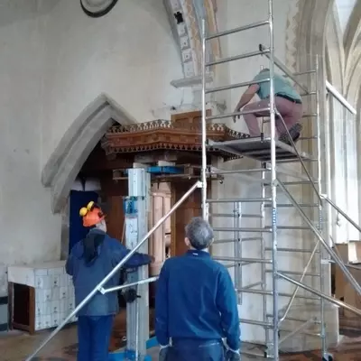 Pulpit canopy is lowered